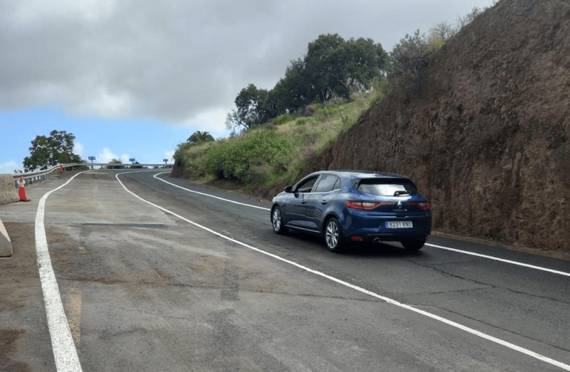 Imagen de la carretera tras el arreglo del muro / TA